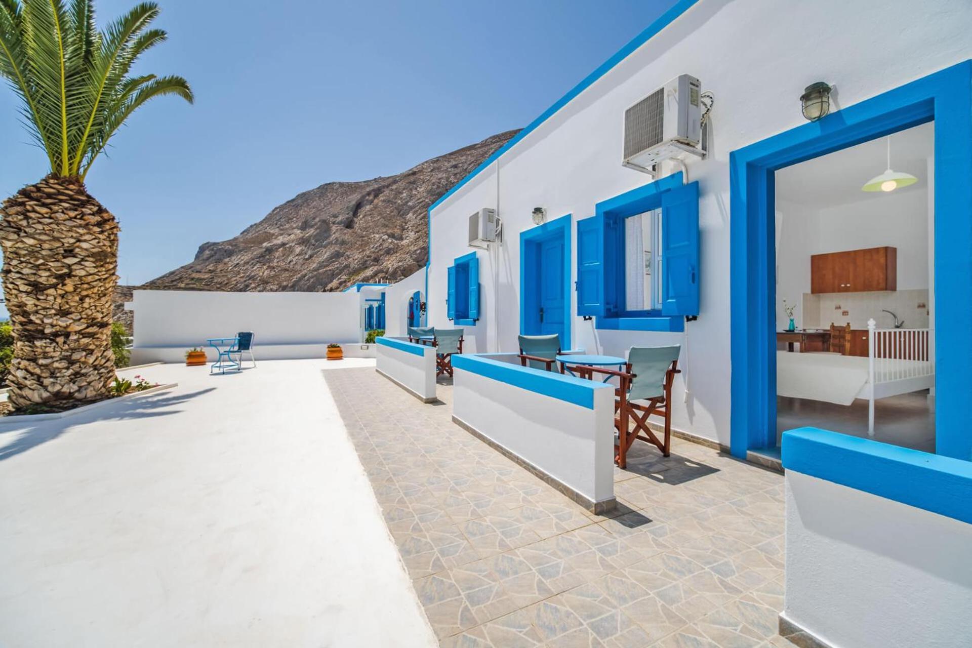 Ancient Thera Apartments Камарі Екстер'єр фото